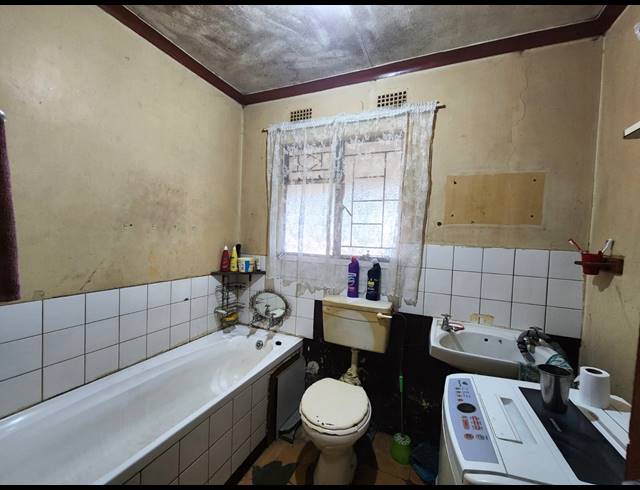 3 BEDROOM HOUSE SOLD IN LEEUHOF